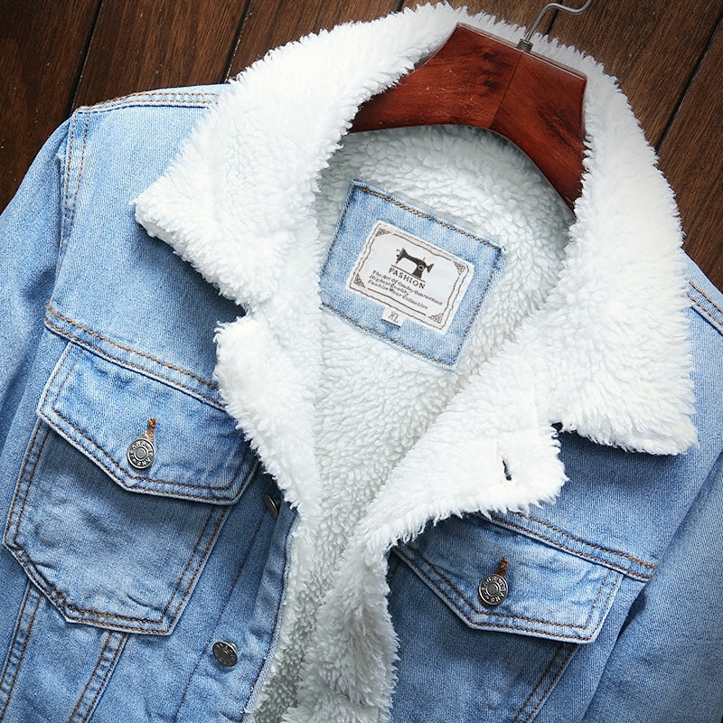 Men's retro fleece-lined denim jacket, perfect for warm winter style. Samuel brand casual button-up.