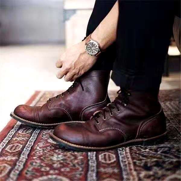 Classic men's retro waterproof lace-up boots, durable with anti-slip sole for secure winter & autumn walking.