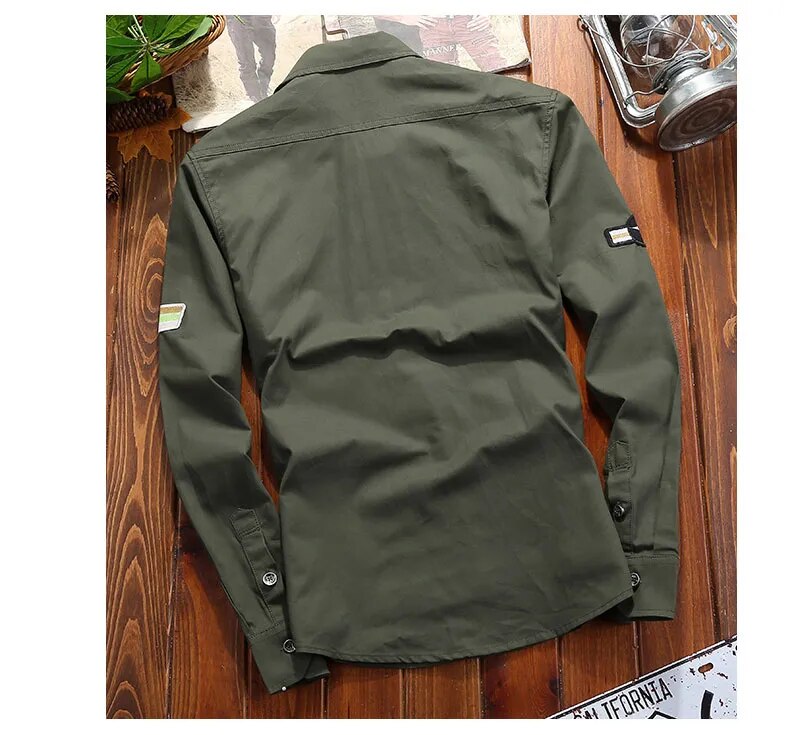 Rugged men's tactical shirt, perfect for outdoor wear. Military style with epaulettes, button-down & utility pockets.