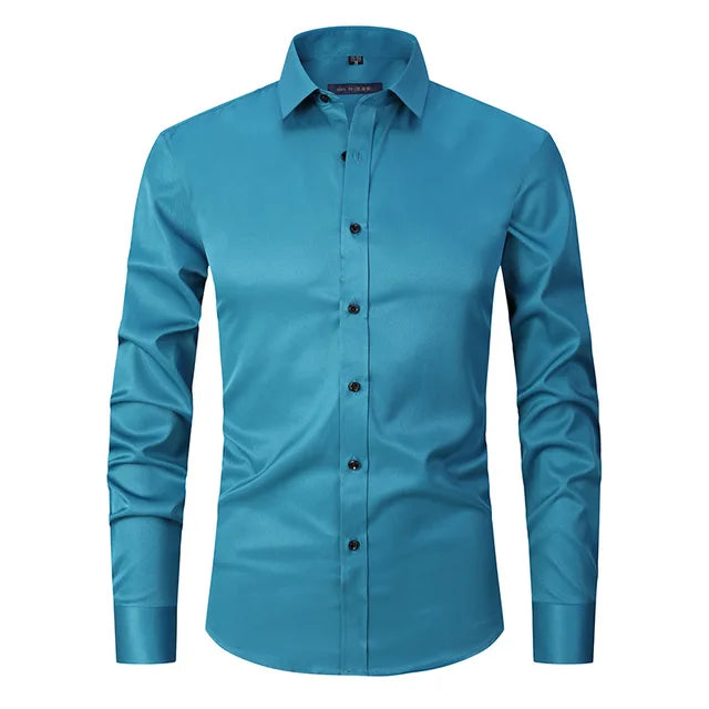 Lifestyle shot: Man wearing a slim-fit button-down casual shirt, paired with jeans. Men's fashion.