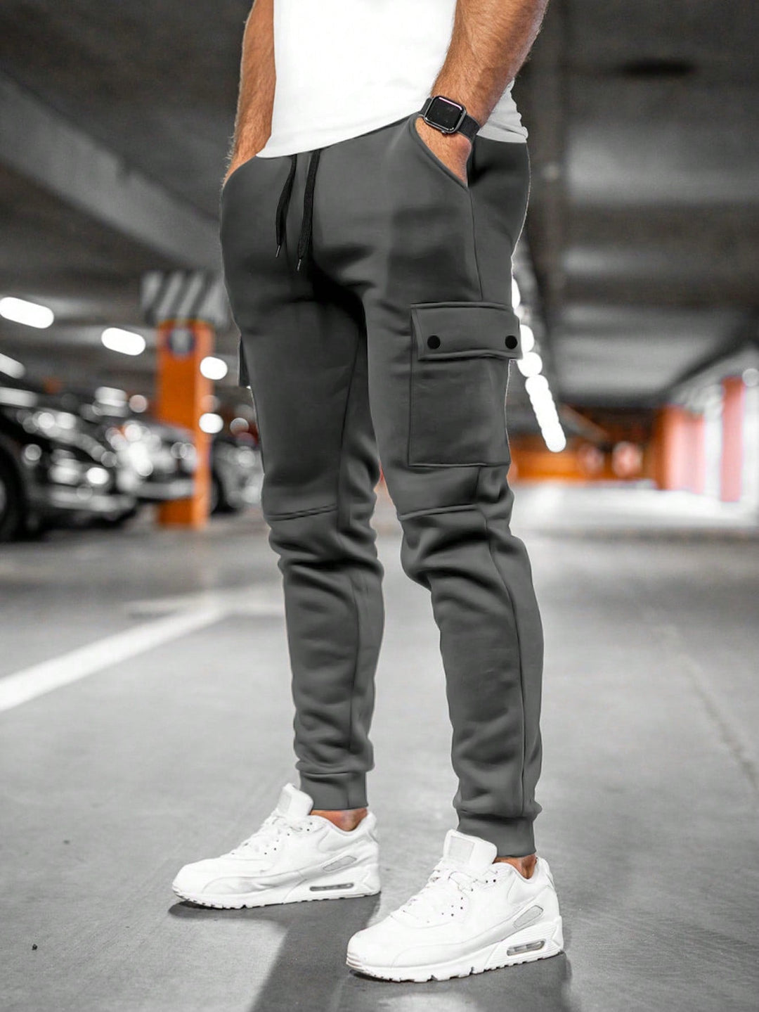 Men's slim-fit streetwear joggers for everyday comfort, perfect for casual style.