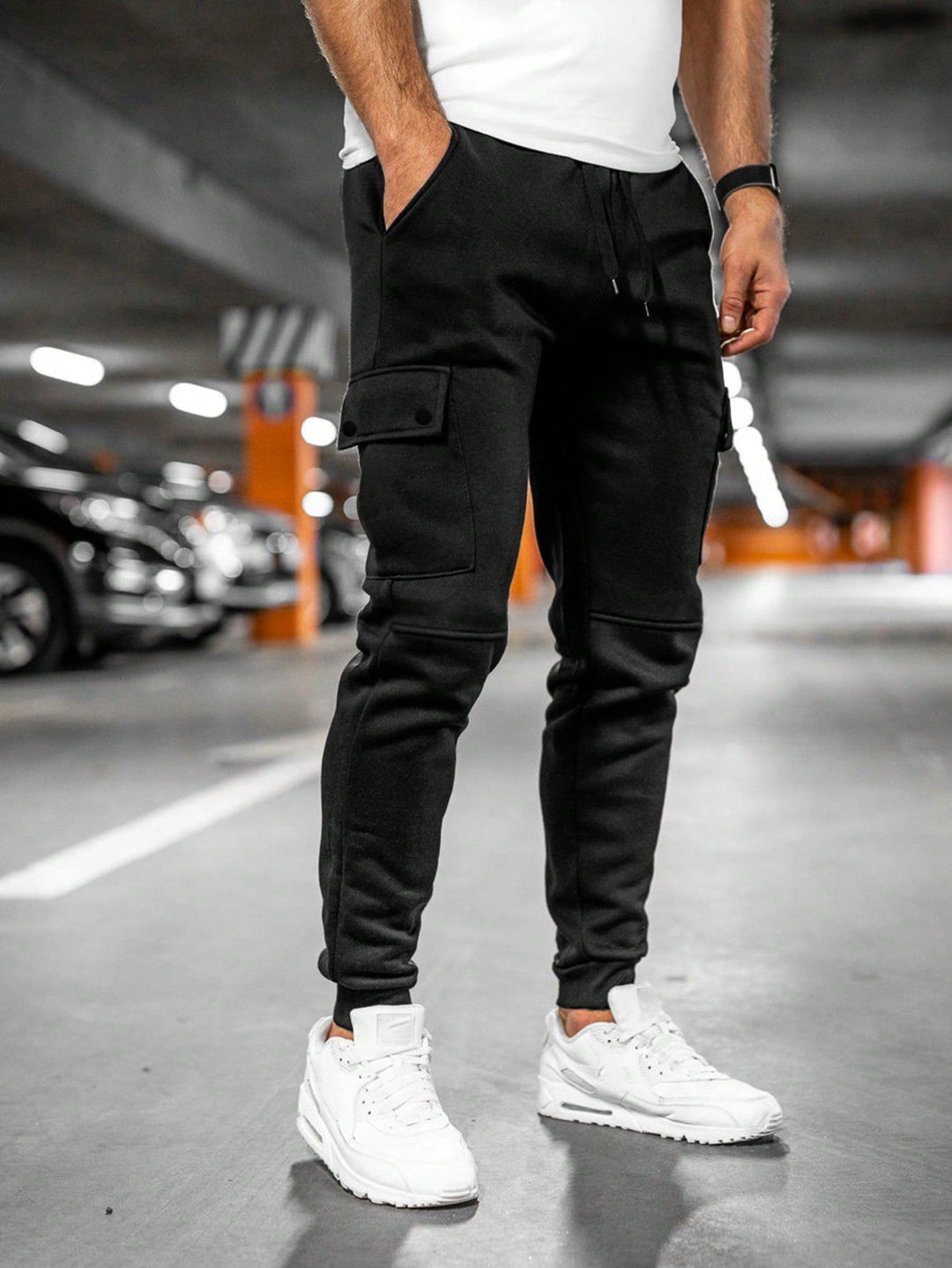 Year-round men's slim-fit streetwear joggers, offering casual style and ultimate comfort.