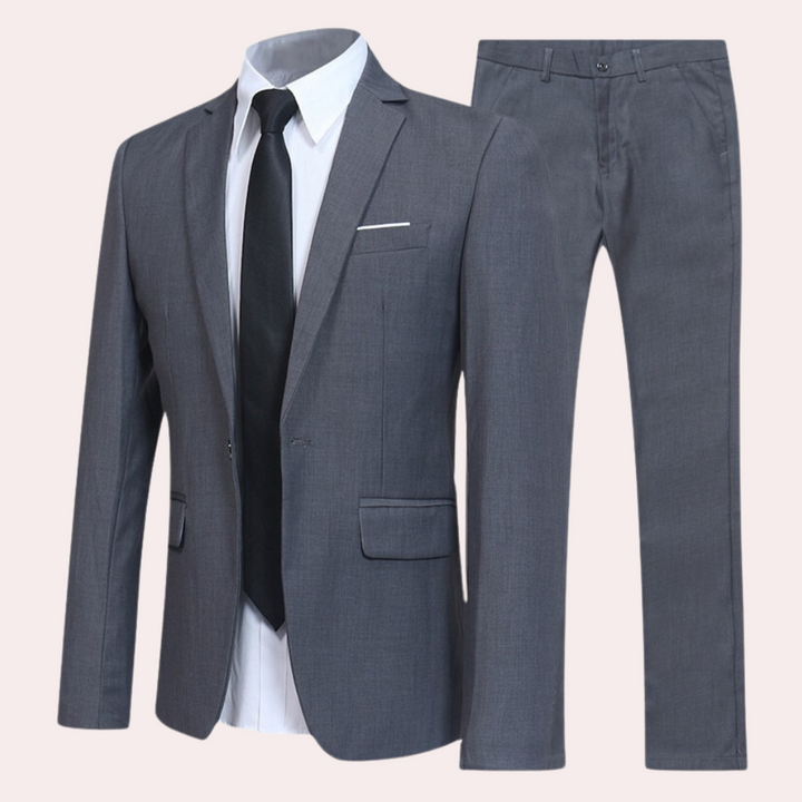 Stylish men's slim fit suit, perfect for business meetings, weddings & formal occasions. Classic two-piece design.