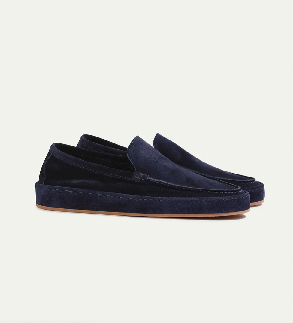 Elegant men's slip-on loafers, comfortable & cushioned for casual wear.