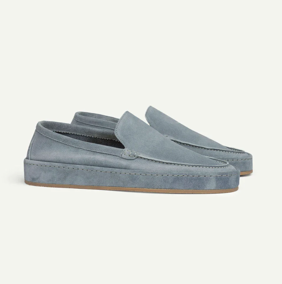 Versatile men's casual slip-on loafers, ideal for spring & summer everyday style.
