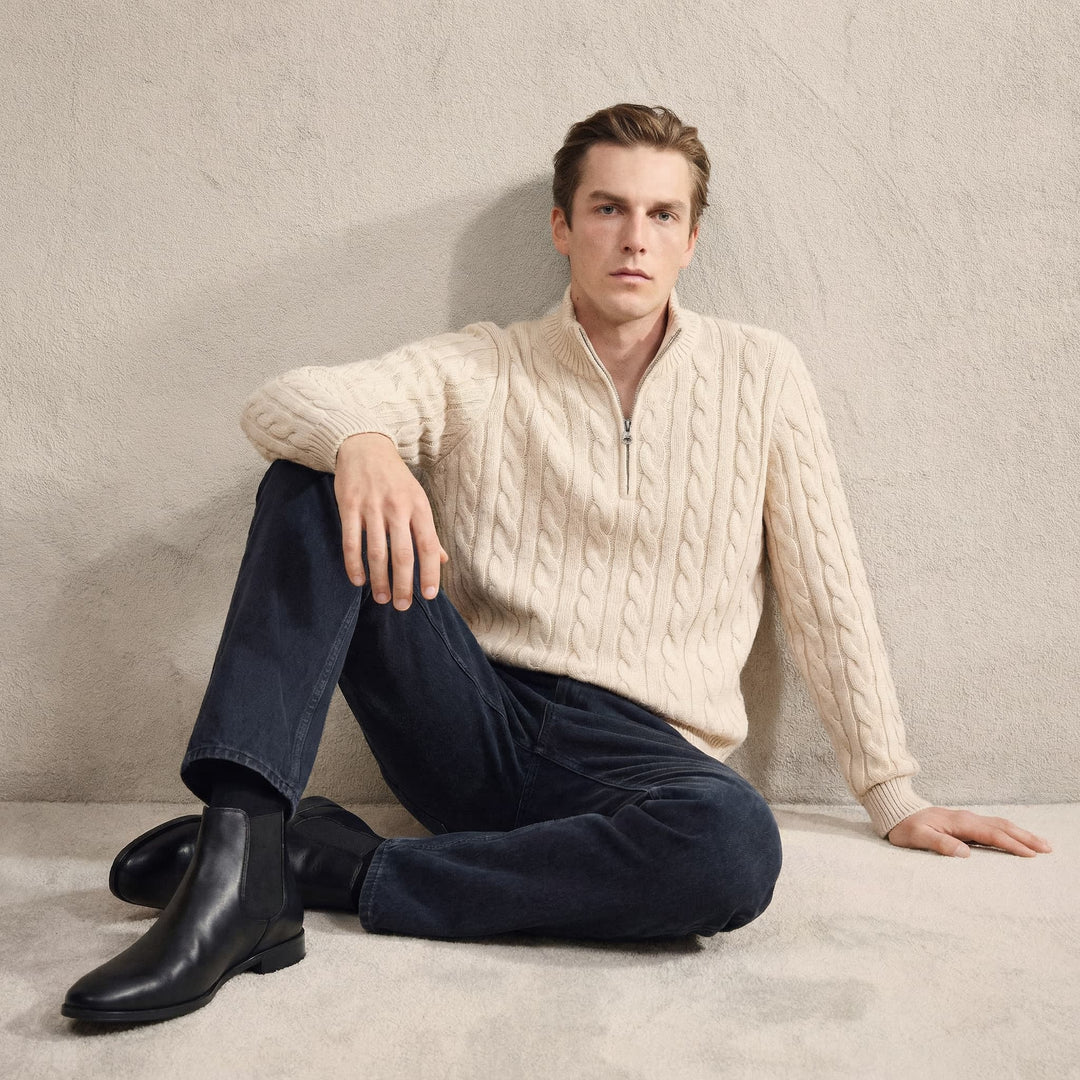 Modern gray men's Stratton Chelsea boots, elegant slip-on ankle boots for a refined casual look.