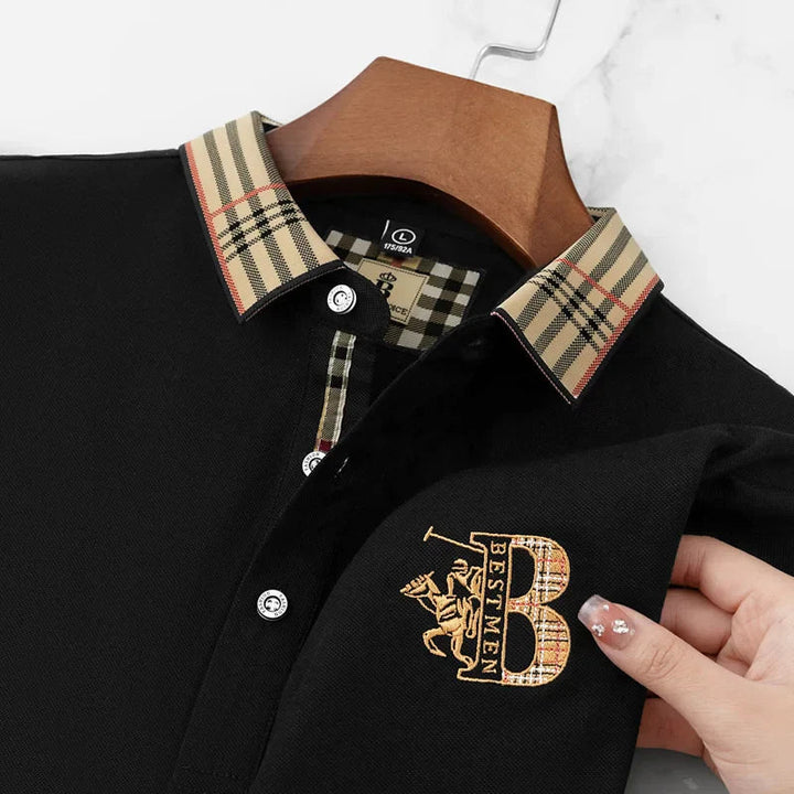 Man in a smart casual short-sleeve polo shirt, perfect for a polished yet comfortable men's fashion look.