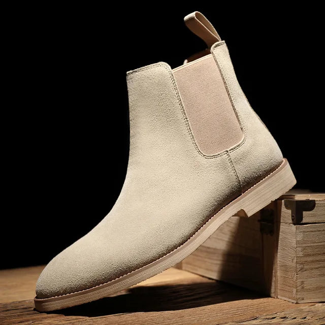 Comfortable men's slip-on Chelsea ankle boots, perfect for everyday fashion and versatile outfits.