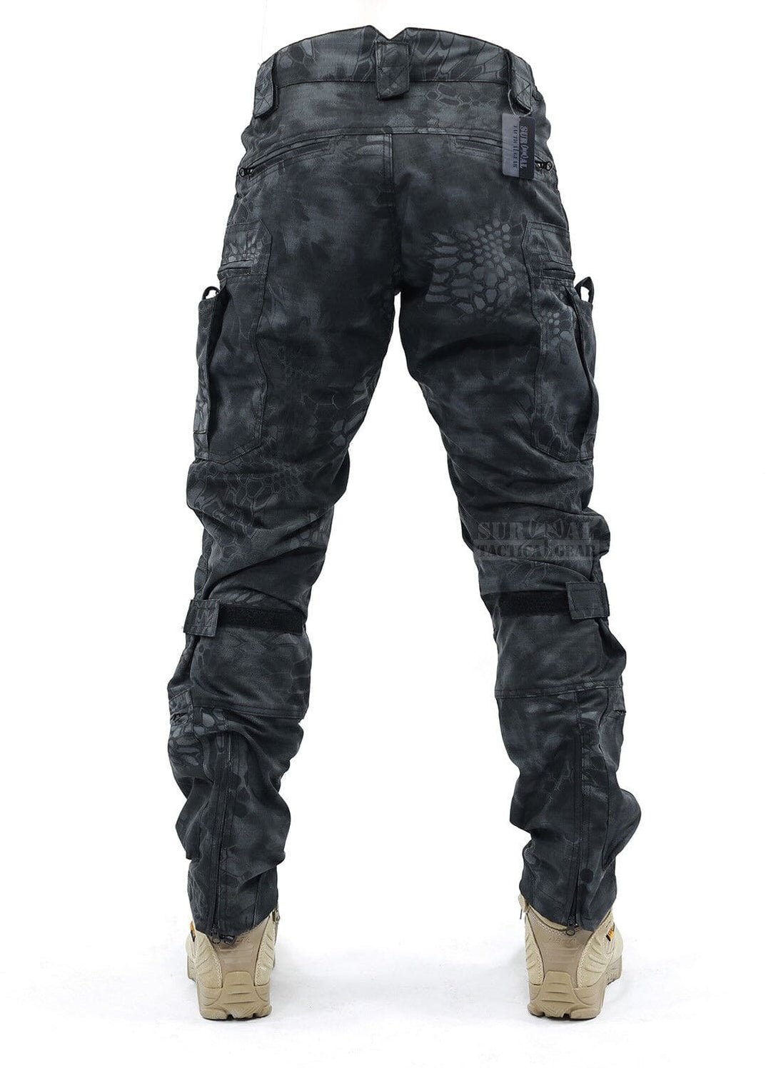 Adventure-ready men's tactical trousers with knee protection & ample storage pockets.
