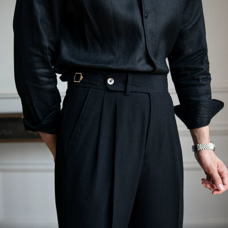 Sophisticated beige men's pleated trousers, high-waist & tailored fit. Straight leg pants for smart-casual men.