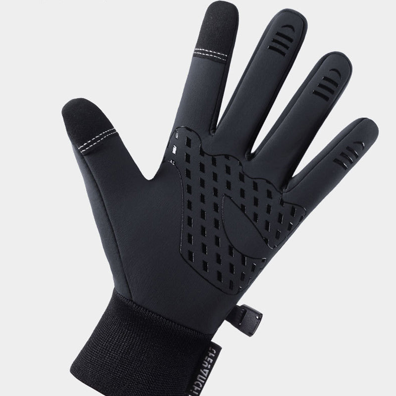 Detail of the fleece interior lining of men's winter gloves, emphasizing their warmth and comfort