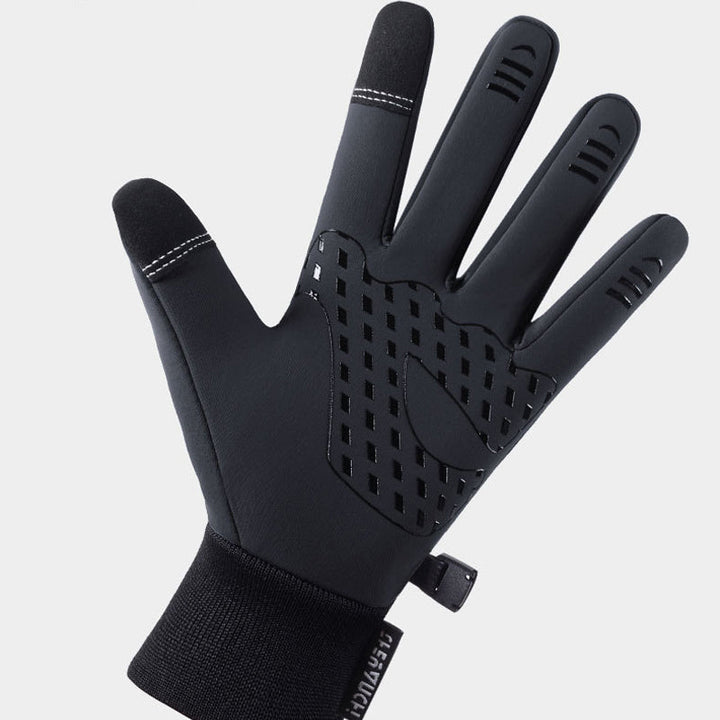 Detail of the fleece interior lining of men's winter gloves, emphasizing their warmth and comfort