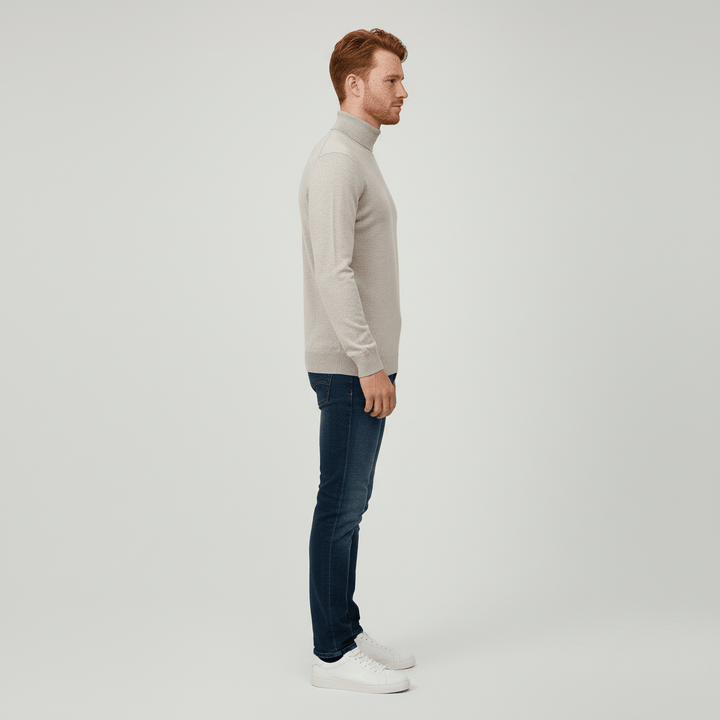Stylish men's turtleneck sweater (Toby) in a comfortable slim fit, a fashion essential.