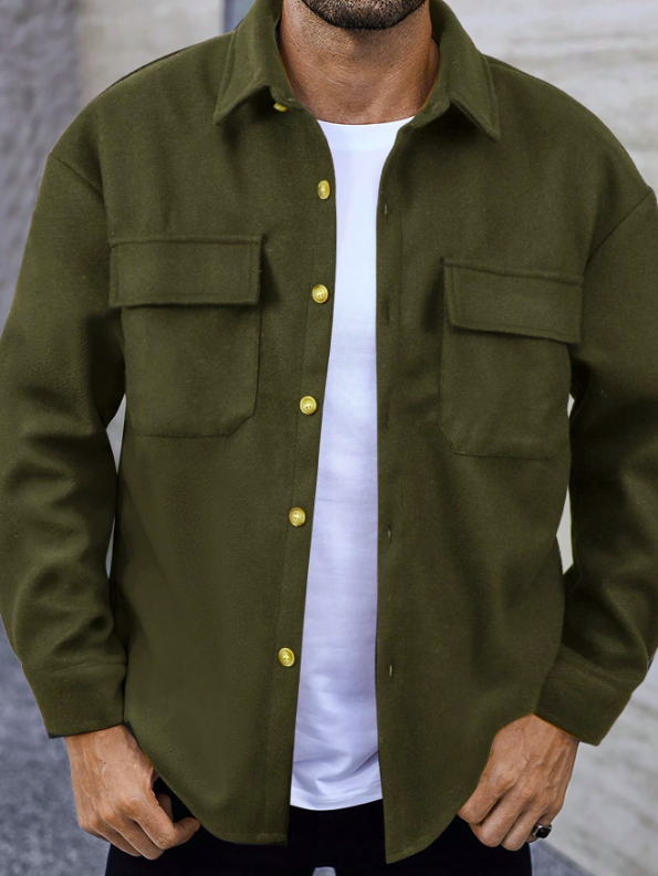 Damian men's autumn jacket, a versatile fall essential with practical chest pockets and a stylish button closure.