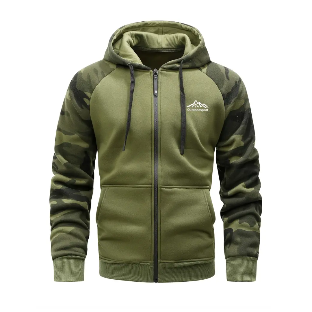 Stylish men's camouflage outerwear, cozy & practical for autumn/winter fashion.