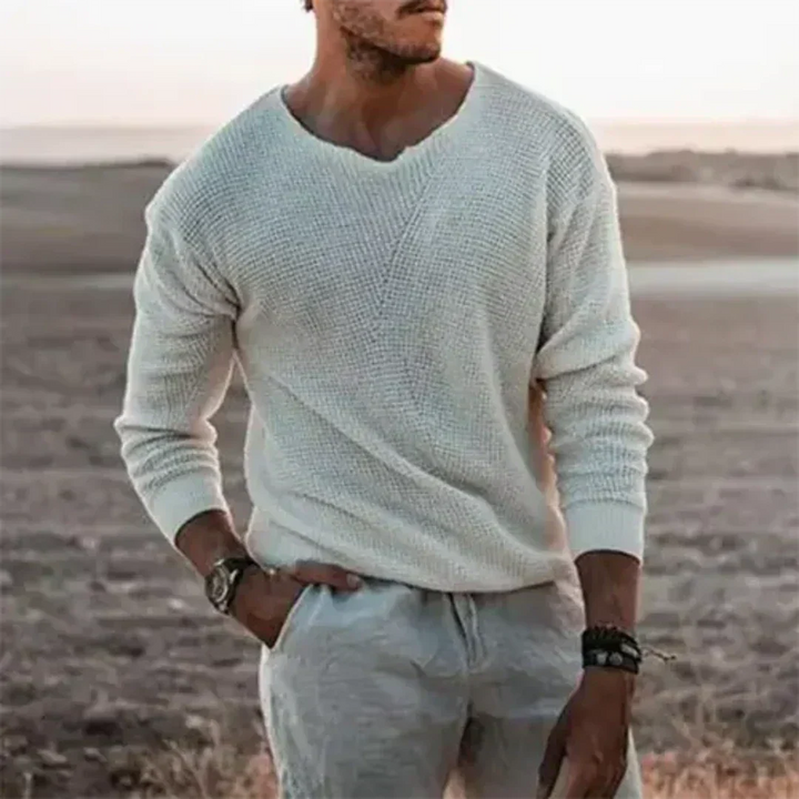 Sigfried men's warm knitted long-sleeve sweater for ultimate winter comfort and everyday wear.