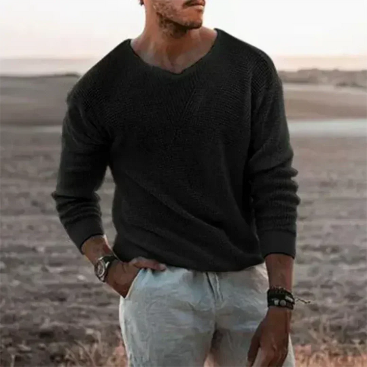 Men's Sigfried knitted long-sleeve jumper for warm winter comfort & classic casual style.