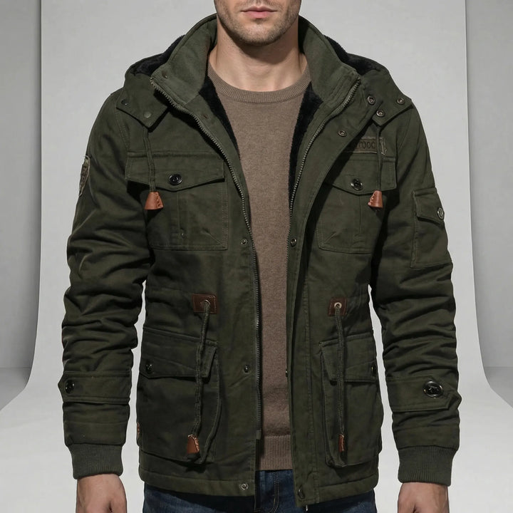 Stay warm & dry with this men's water-repellent everyday parka. Essential windproof winter coat for cold weather style.