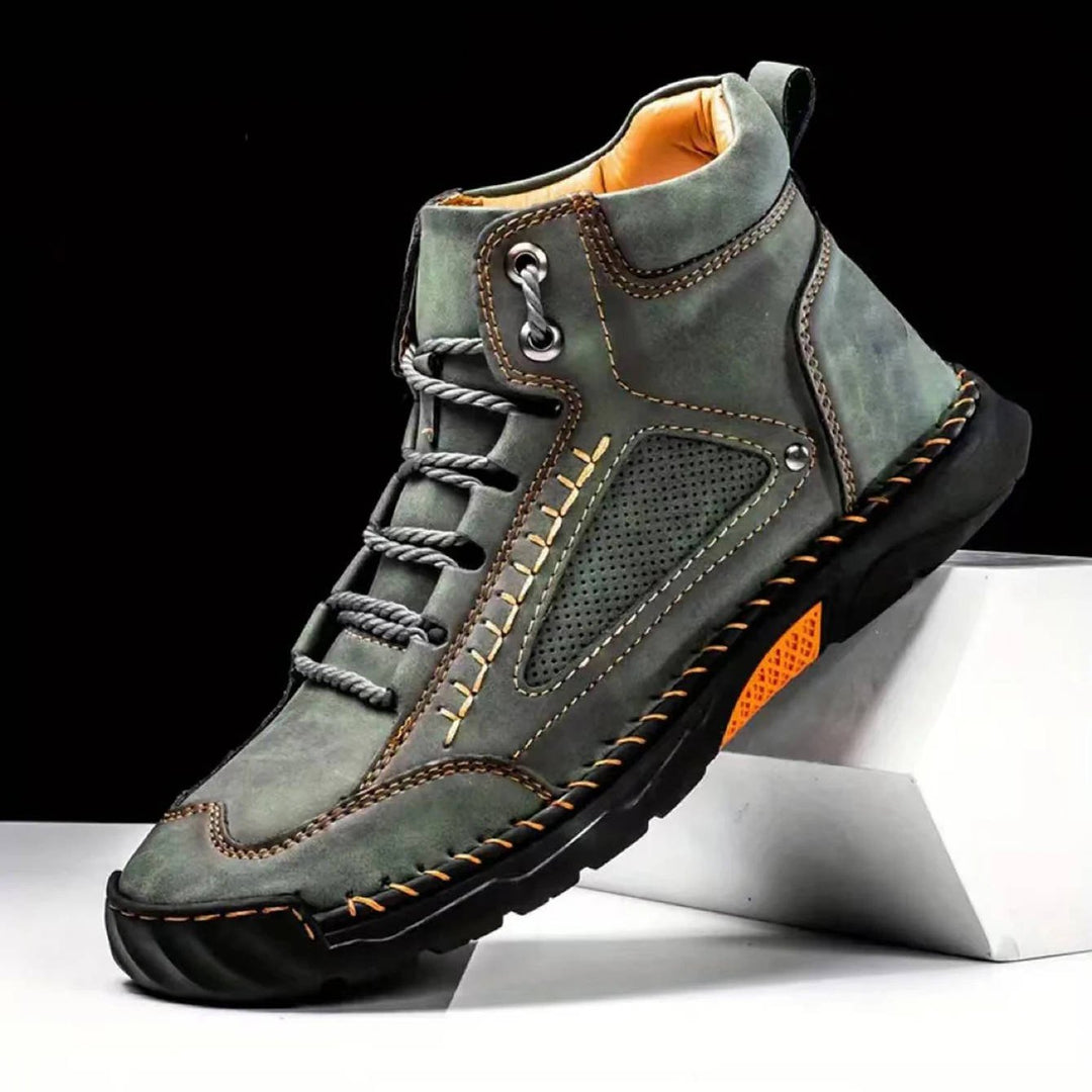 High-performance men's waterproof hiking boots, offering superior arch support & durability.