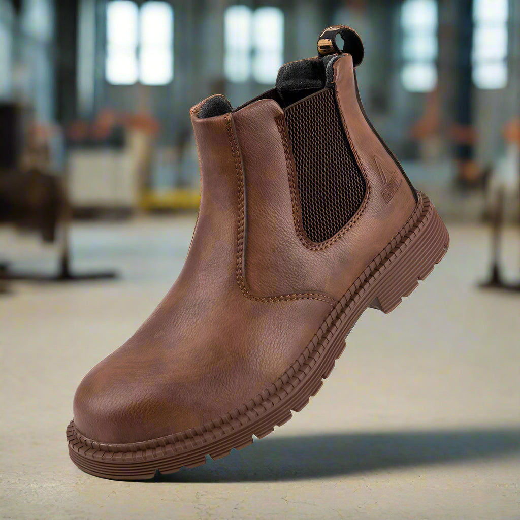 Men's waterproof steel toe work boots, durable & slip-resistant for ultimate protection on construction sites.