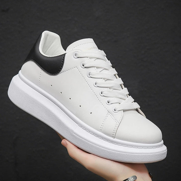 Trendy men's lace-up platform sneakers, offering ultimate comfort for casual and streetwear fashion.