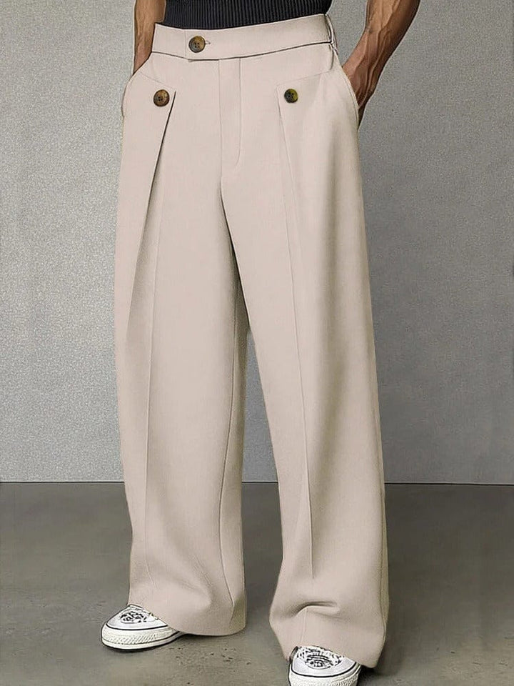 Stylish men's wide-leg chinos, offering a relaxed fit and modern style. Versatile casual pants.