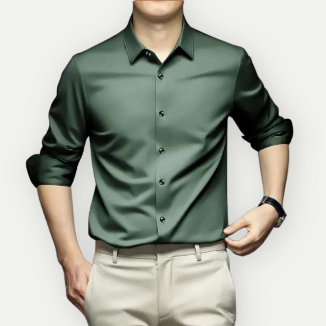 Men's wrinkle-free slim fit dress shirt, perfect for business or formal wear. Easy care long sleeve.