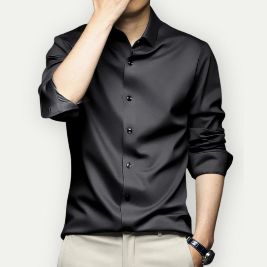 Slim fit men's formal dress shirt, no-iron fabric for convenience. A smart choice for any occasion.