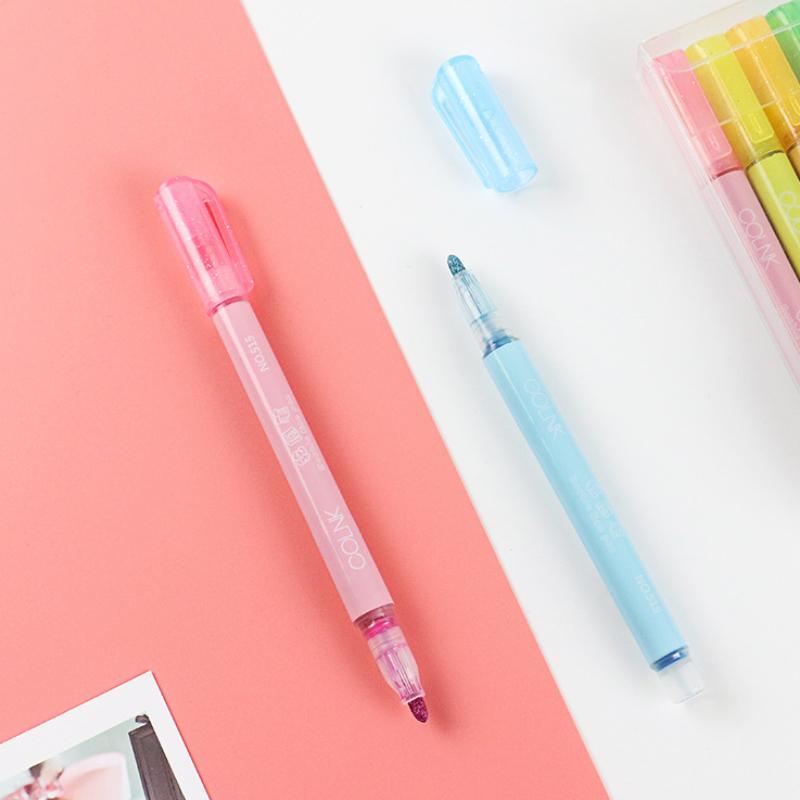 Metallic Outline Art Marker Pens, great for DIY projects, scrapbooking, and creative gifts.