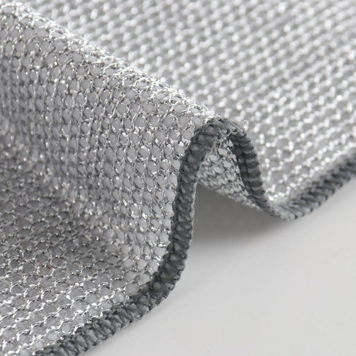 Textured non-scratch metal fiber dishcloth, designed for superior scrubbing and durability