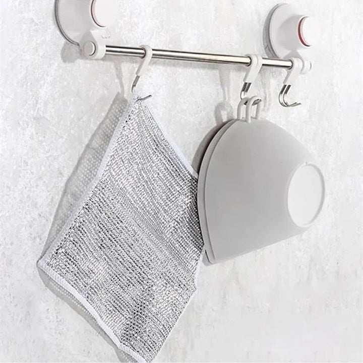 Durable non-scratch wire scrubber, perfect for heavy-duty kitchen cleaning
