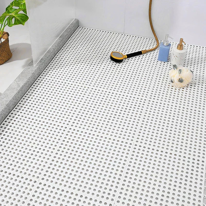Gray non-slip shower mat set, quick-dry & mold-resistant. Essential for bathroom and bathtub safety.
