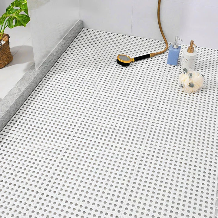 Gray non-slip shower mat set, quick-dry & mold-resistant. Essential for bathroom and bathtub safety.