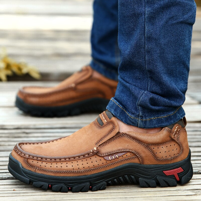 Non-slip Erik men's walking shoes, offering secure grip and orthopedic support for safe, comfortable long walks.