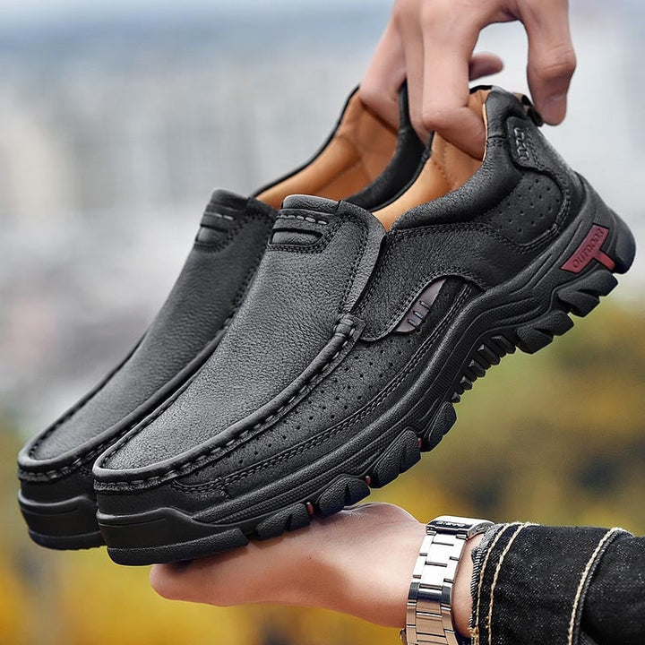 Supportive Erik men's leisure shoes, ultimate comfort & casual style, ideal for daily wear and foot support.