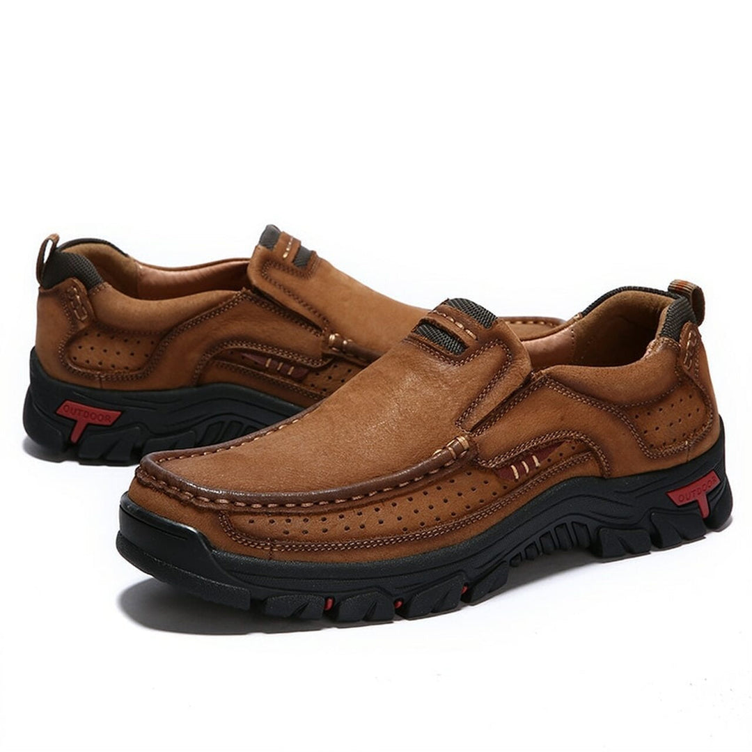 Erik men's supportive sneakers, perfect for walking, hiking, and everyday comfort with advanced foot support.