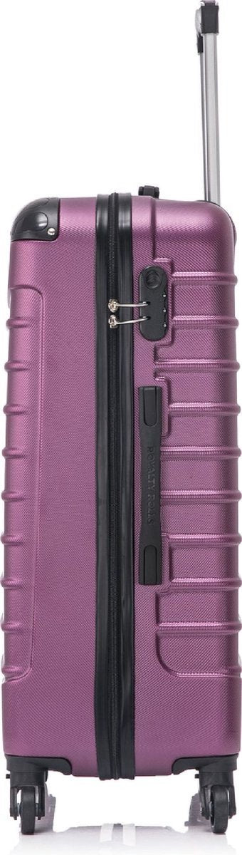 High-quality pink 2-piece hard shell luggage set, designed for durable and stress-free vacation or business travel.
