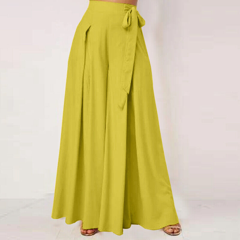 Modern plus-size wide-leg pants for women, offering effortless style & comfort for professionals.