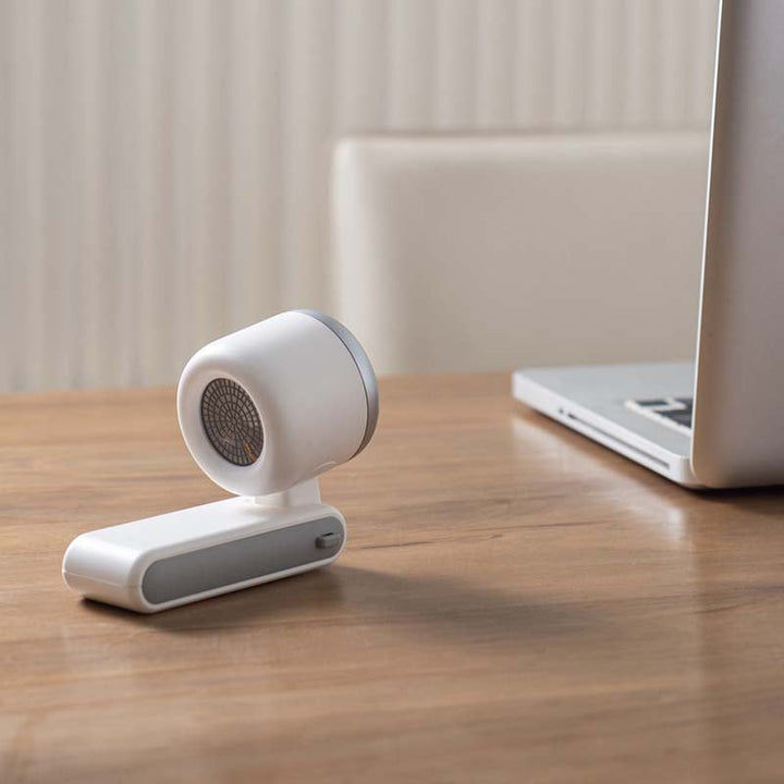 Powerful high-speed turbine fan, small enough for travel, big on cooling