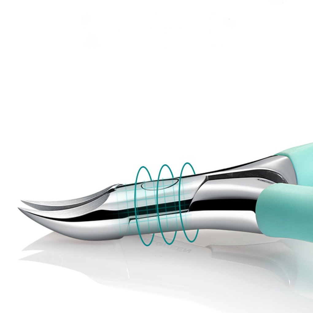 Heavy-duty toenail clipper with ergonomic handle, specifically for thick & ingrown nails. Essential pedicure tool for foot care.