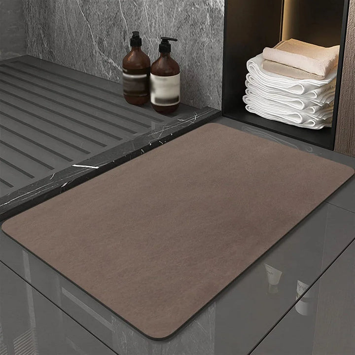 Eco-friendly diatomite bath mat, quick dry and super absorbent, a natural and modern bathroom floor solution.