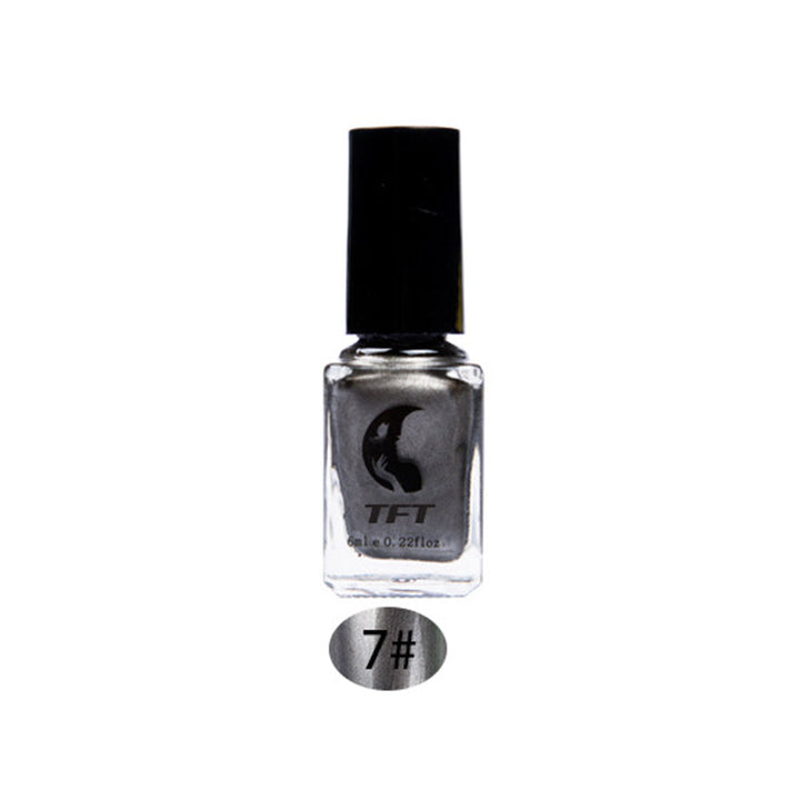 Gift-ready chrome nail lacquer, offering a stunning reflective mirror finish