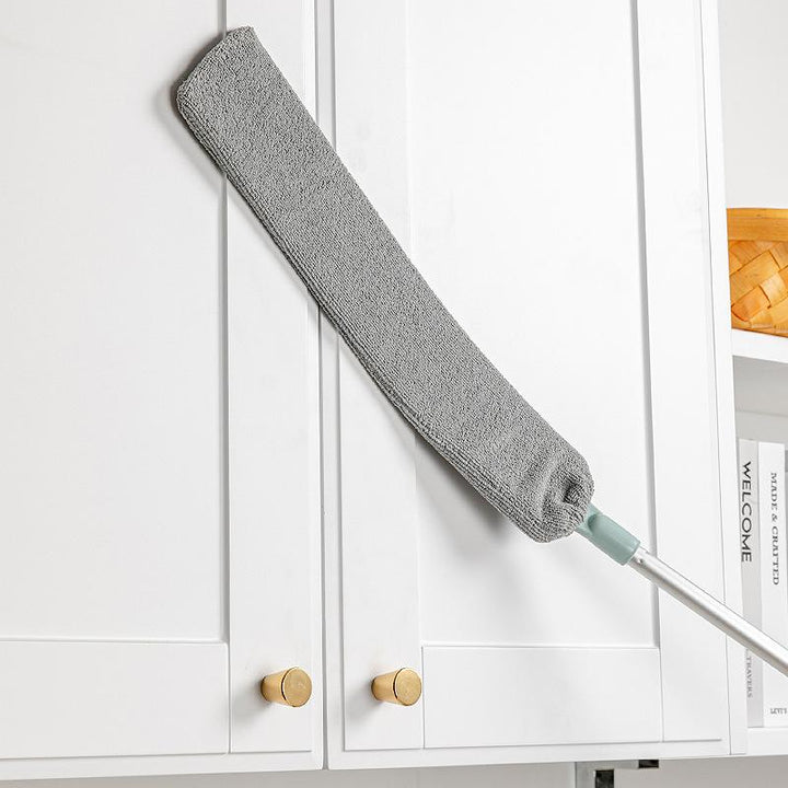 Efficient cleaning tool: retractable microfiber mop for dusting narrow gaps and appliances