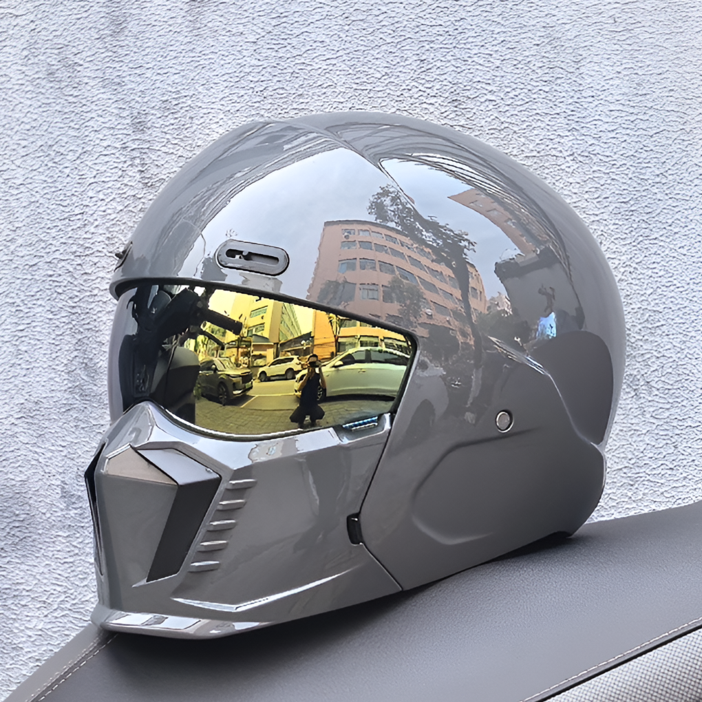 Pilot style retro motorcycle helmet, ECE approved, offering safe & comfortable riding gear for all.