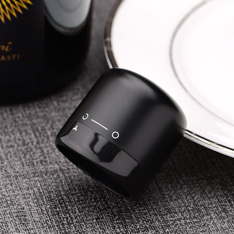 Compact and portable wine & champagne stopper, great for travel or outdoor gatherings