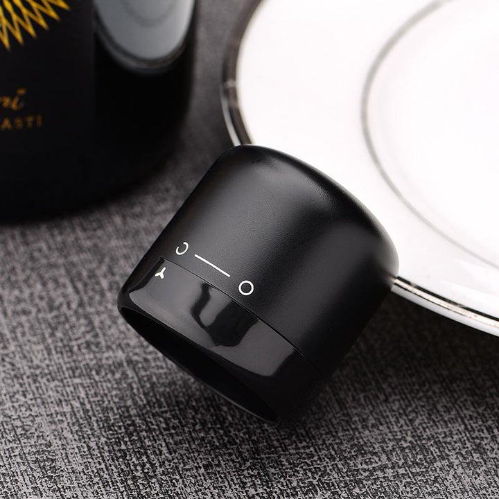 Compact and portable wine & champagne stopper, great for travel or outdoor gatherings