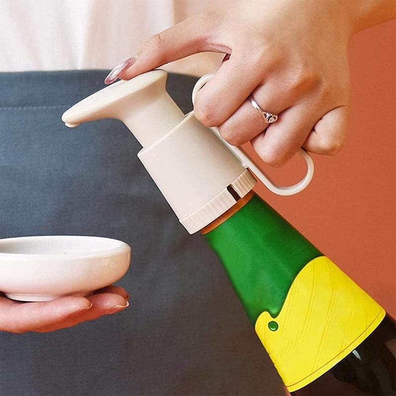 Condiment dispenser with pump, ideal for kitchen use, food-grade plastic bottle