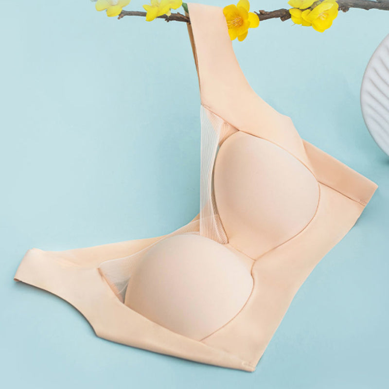 Wireless ultra-thin women's bra, seamless and one-piece for a smooth look