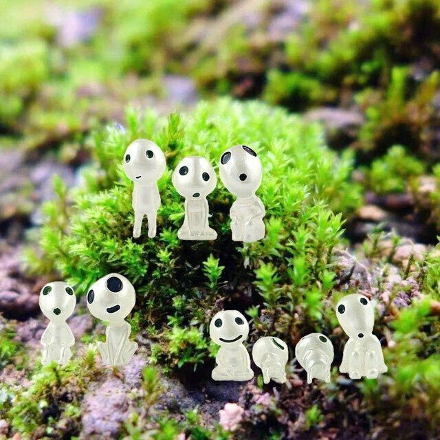 Detailed glow-in-the-dark elf figure, a cute miniature for fantasy-themed garden or desk decor