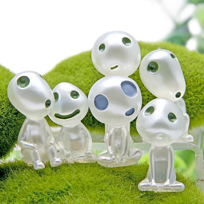Resin glow-in-the-dark elves for miniature landscapes, great for outdoor decor and fantasy fans